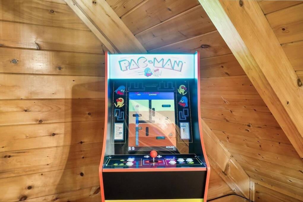 Cabin-N-Smokys! Indoor Resort Pool Views Hot Tub Game Room セバービル エクステリア 写真