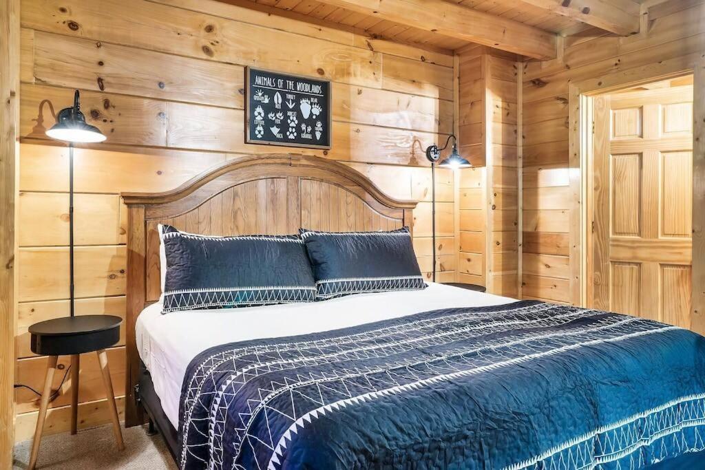 Cabin-N-Smokys! Indoor Resort Pool Views Hot Tub Game Room セバービル エクステリア 写真