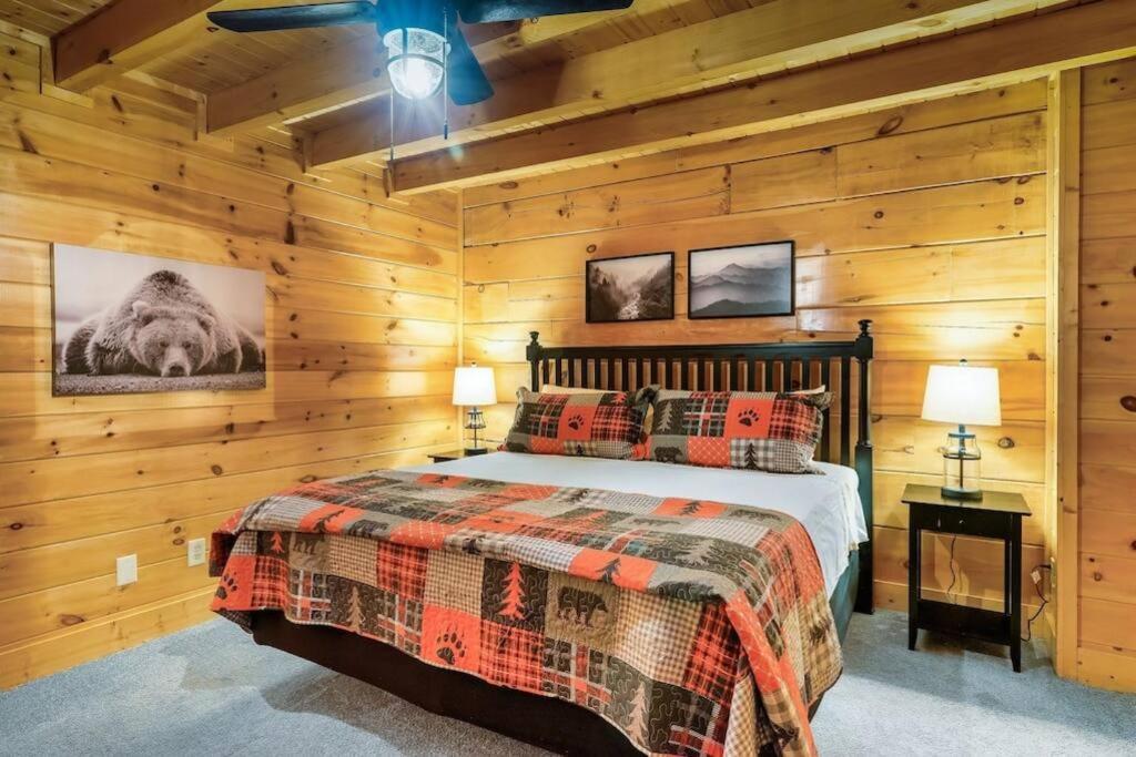 Cabin-N-Smokys! Indoor Resort Pool Views Hot Tub Game Room セバービル エクステリア 写真